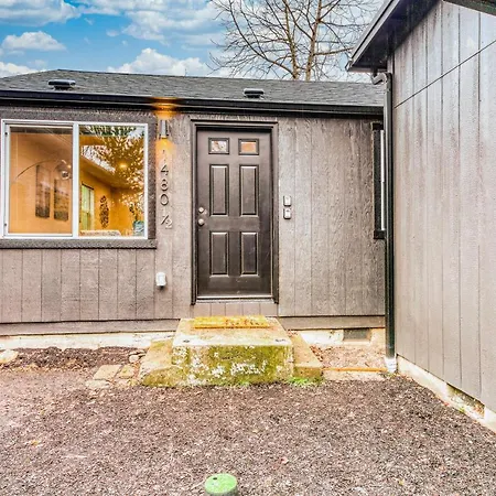 Pearl Place Eugene Exterior photo